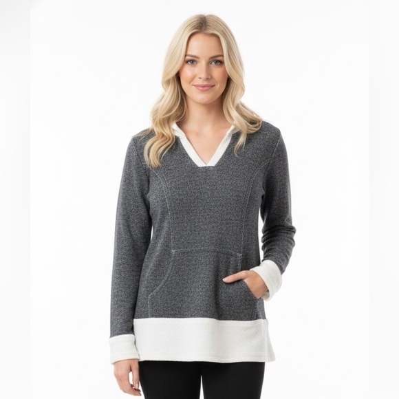 lili rose Tops - Lili Rose large sweatshirt